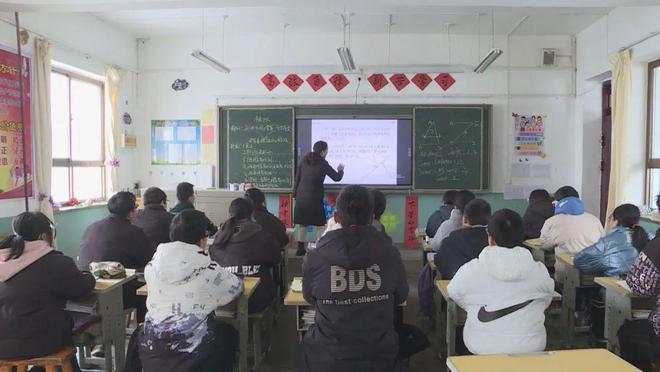 米乐平台 M6郭金女：坚守教育初心 以爱育人(图1)